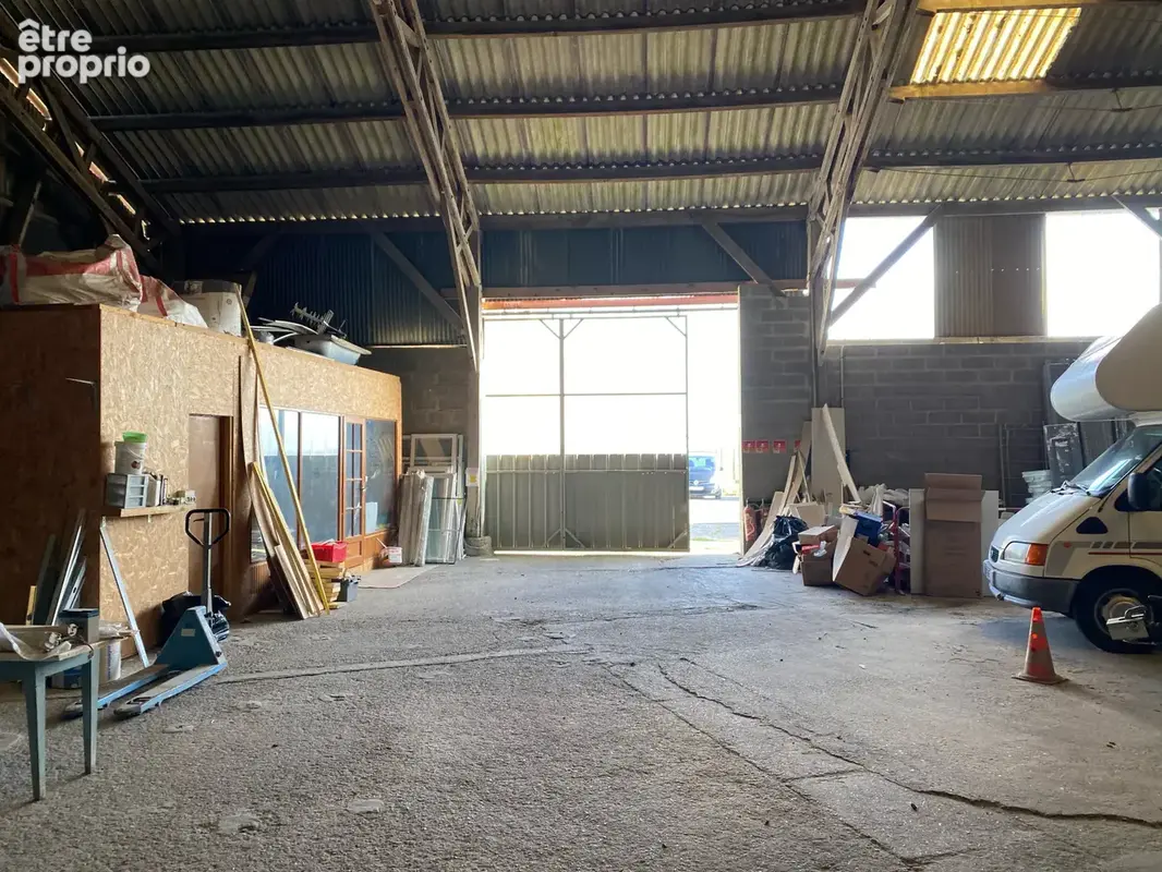 Immeuble avec 3 appartements + local artisanal - photo 16