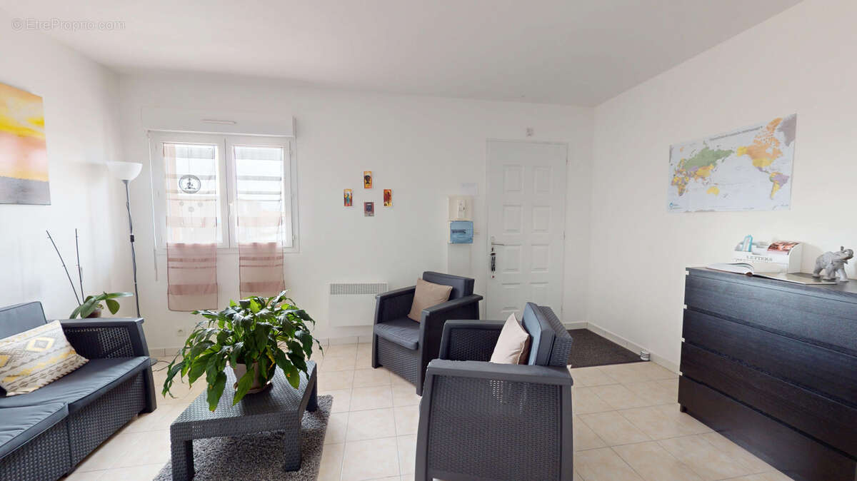 Commerce à SAINT-LYS