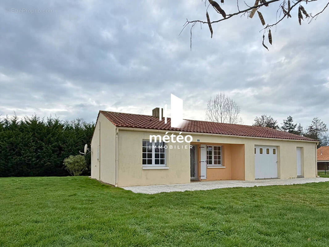 Maison à TALMONT-SAINT-HILAIRE