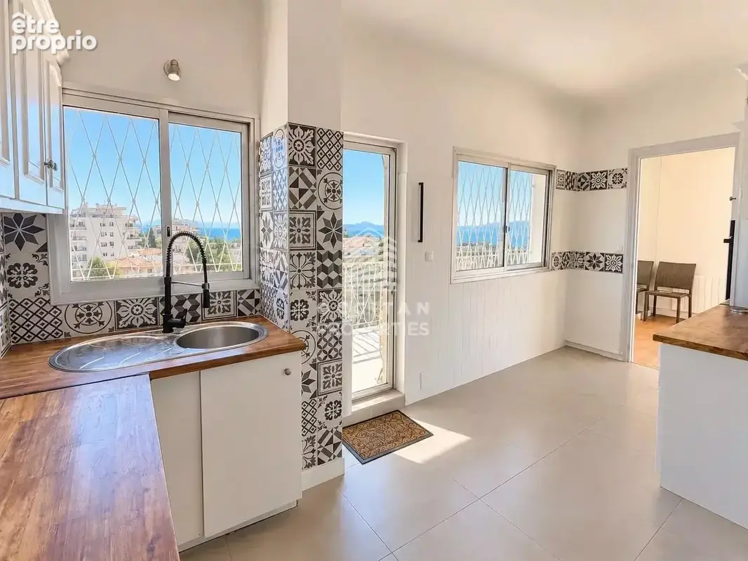Dernier étage - Sublime appartement vue mer - Terrasse 103 m² - Basse Californie, Cannes - photo 3