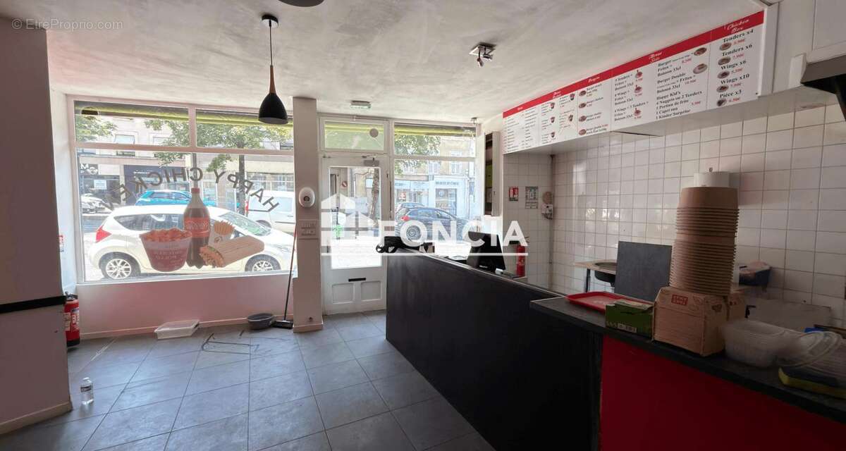 Local commercial équipé restauration – 33 m² + cave – Rodez - Saint-Cyrice - photo 2