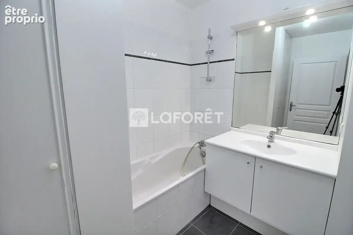 Appartement Rueil Malmaison 2 pièce(s) 45 m2 - photo 7