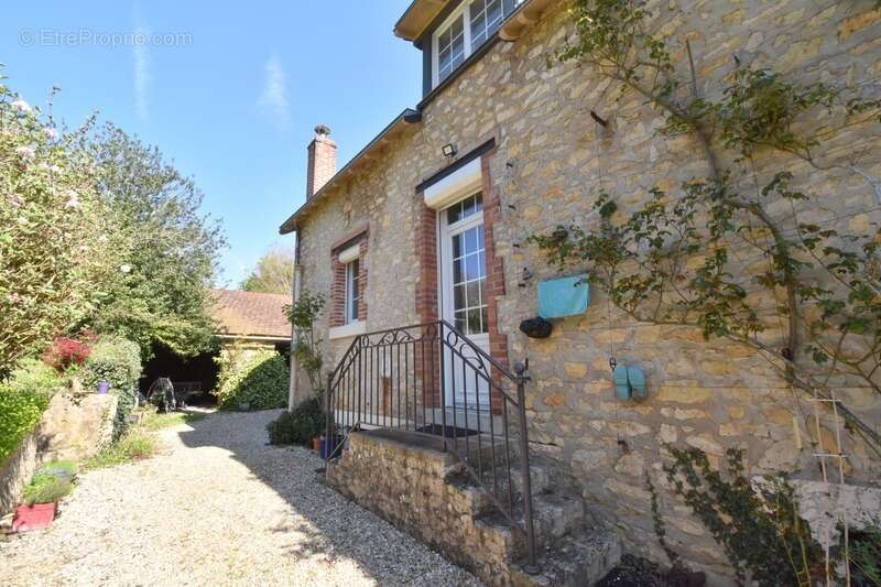 Maison à RUFFEC