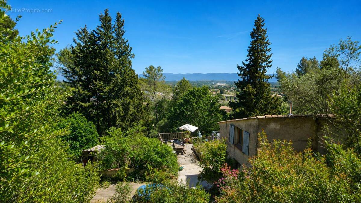 Maison à LE CANNET-DES-MAURES