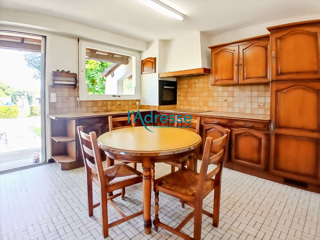 Maison à VILLEDIEU-LA-BLOUERE