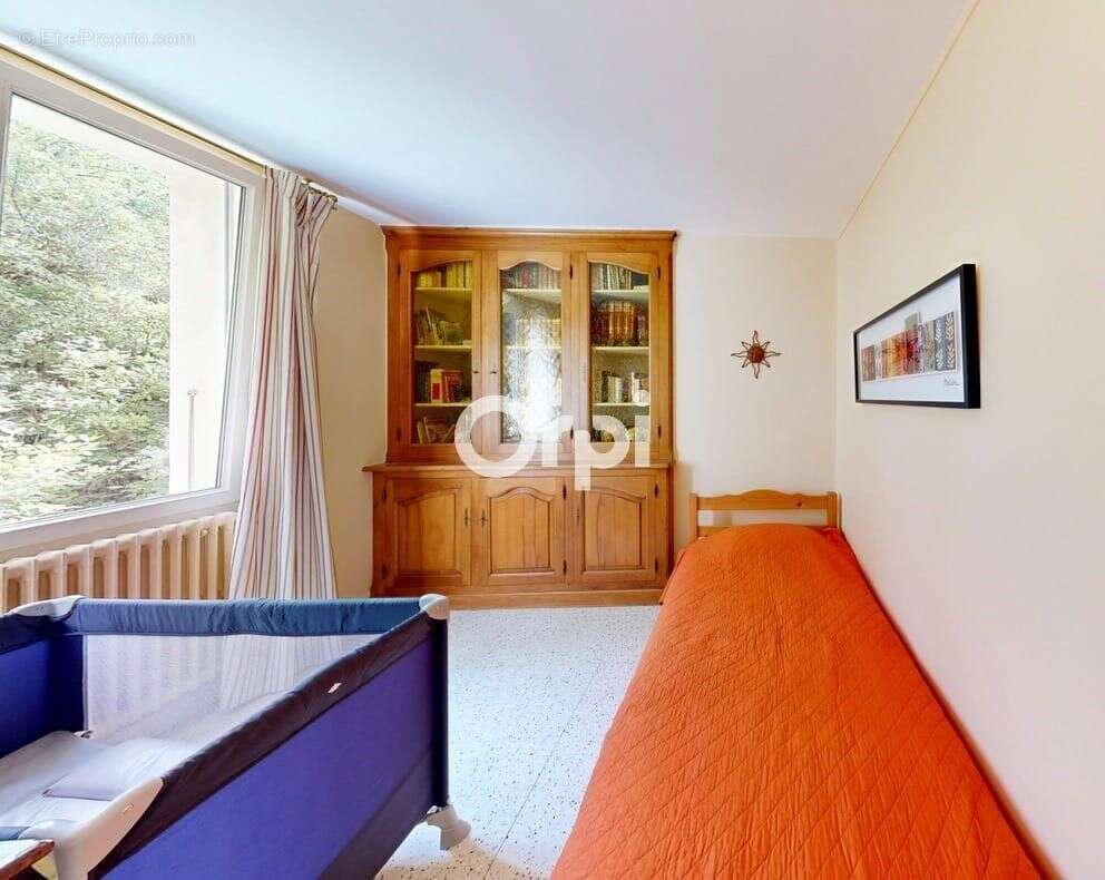 Grande villa familiale avec piscine, dépendance et potentiel locatif - photo 16