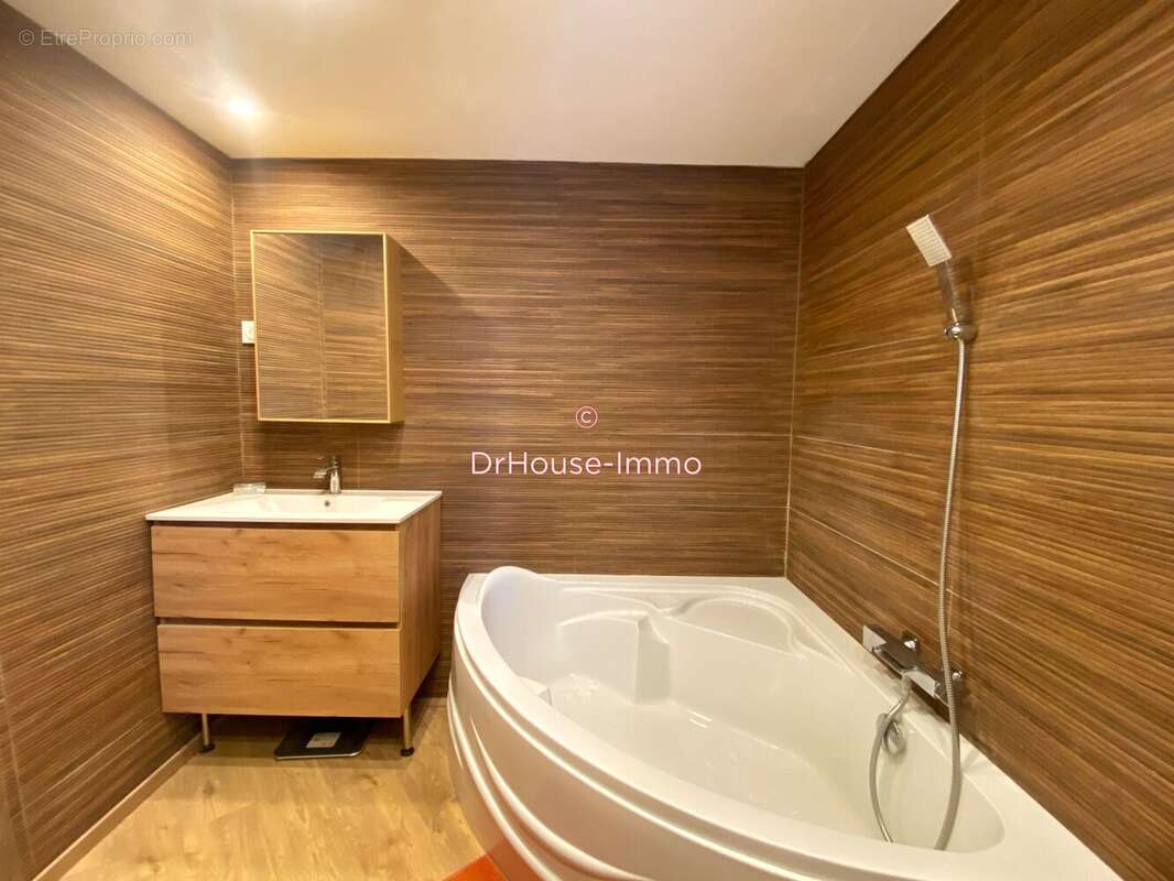 Maison à ROQUEVAIRE