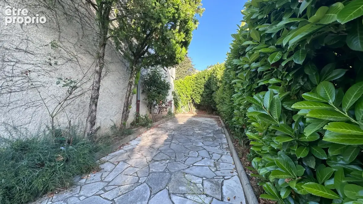 Villa composee d un t4 et t2 avec terrasses jardin garage et cave a manosque vendu loue - photo 6