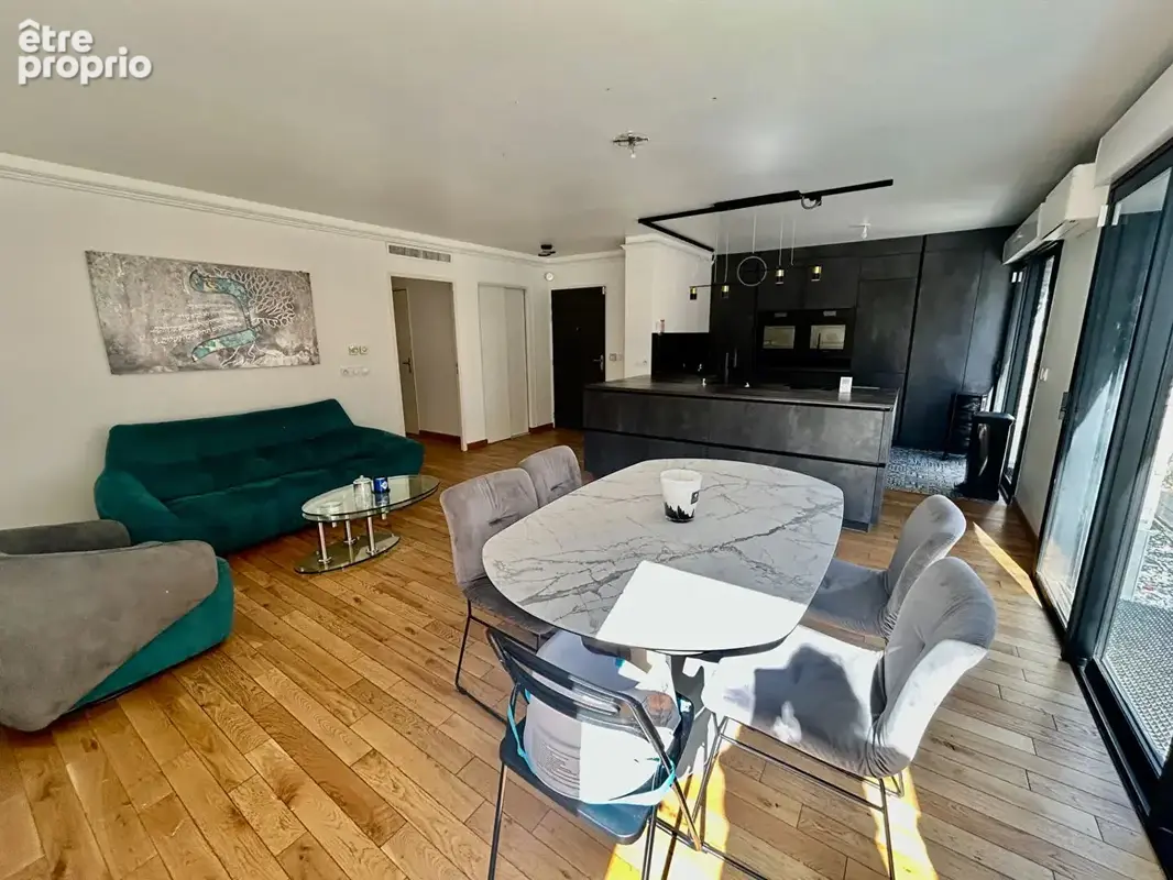 Appartement à LE PERREUX-SUR-MARNE