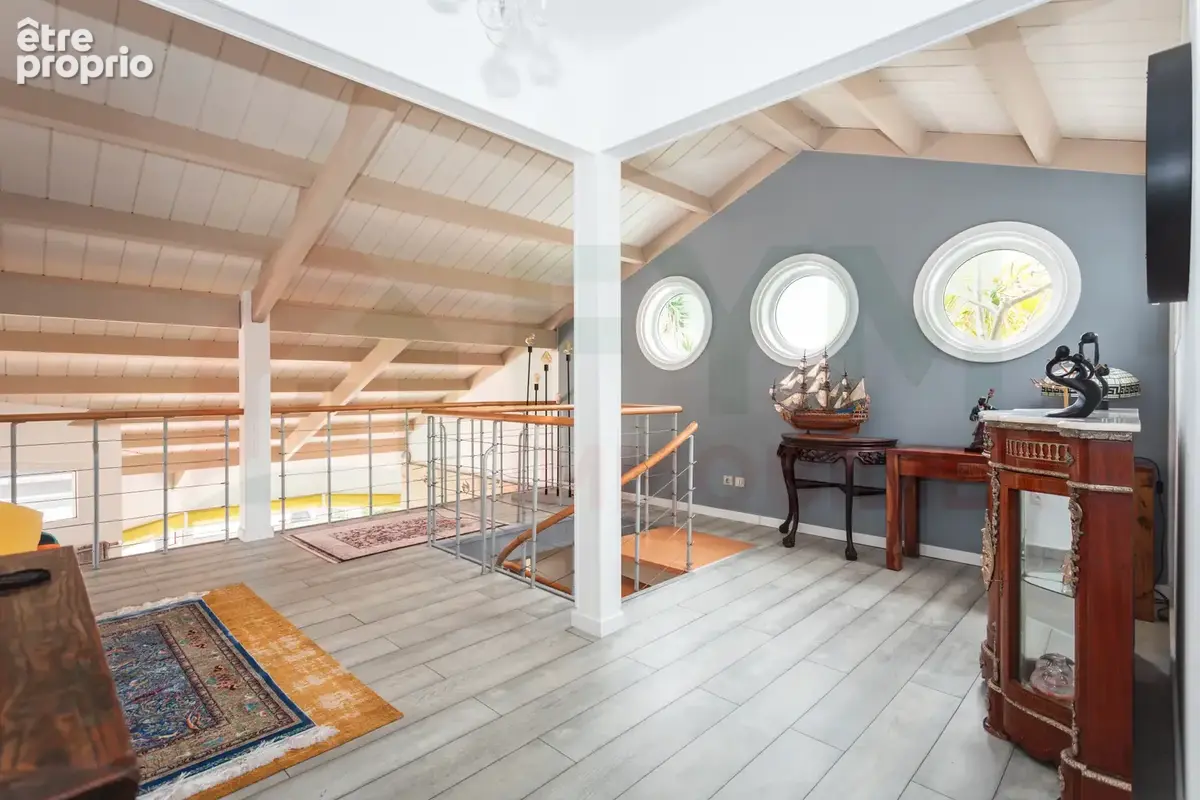 À vendre   villa d’architecte 5 pièces   133 m2   piscine   le brûlé, saint-denis 449000€ - photo 3