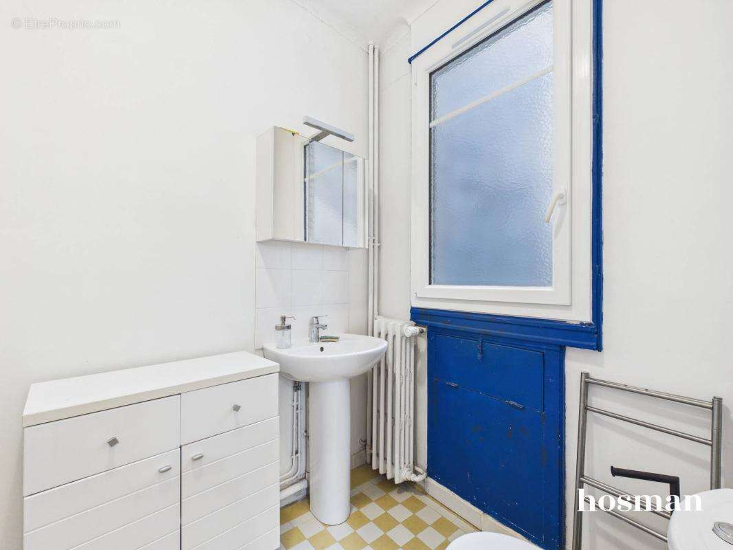 Studio avec cuisine séparée de 24 m² - avec ascenseur et cave - Rue Turgot, Paris 9ème - photo 10