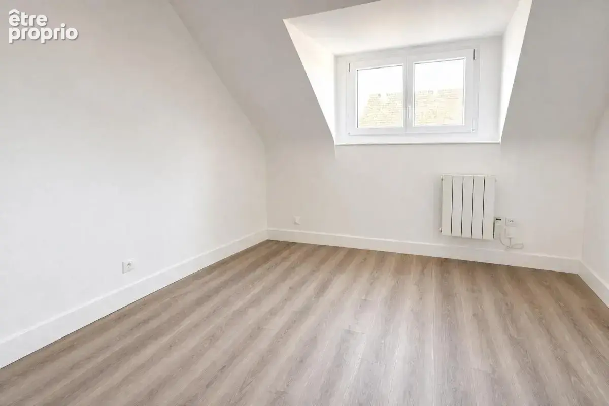 Maison rénovée 4 pièces 95 m², Descartes - photo 15