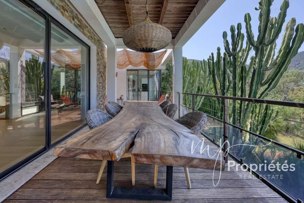 Maison à CAVALAIRE-SUR-MER