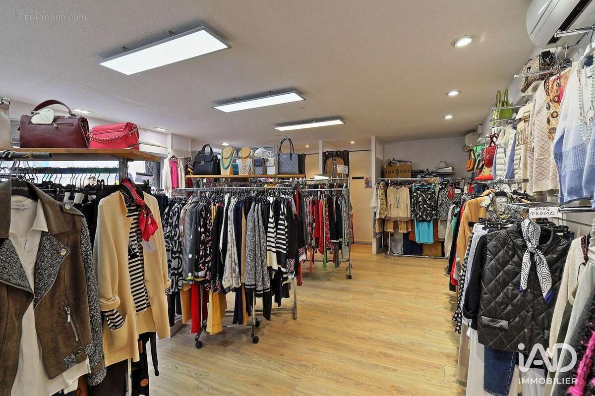 Photo 7 - Commerce à SAINT-CYPRIEN