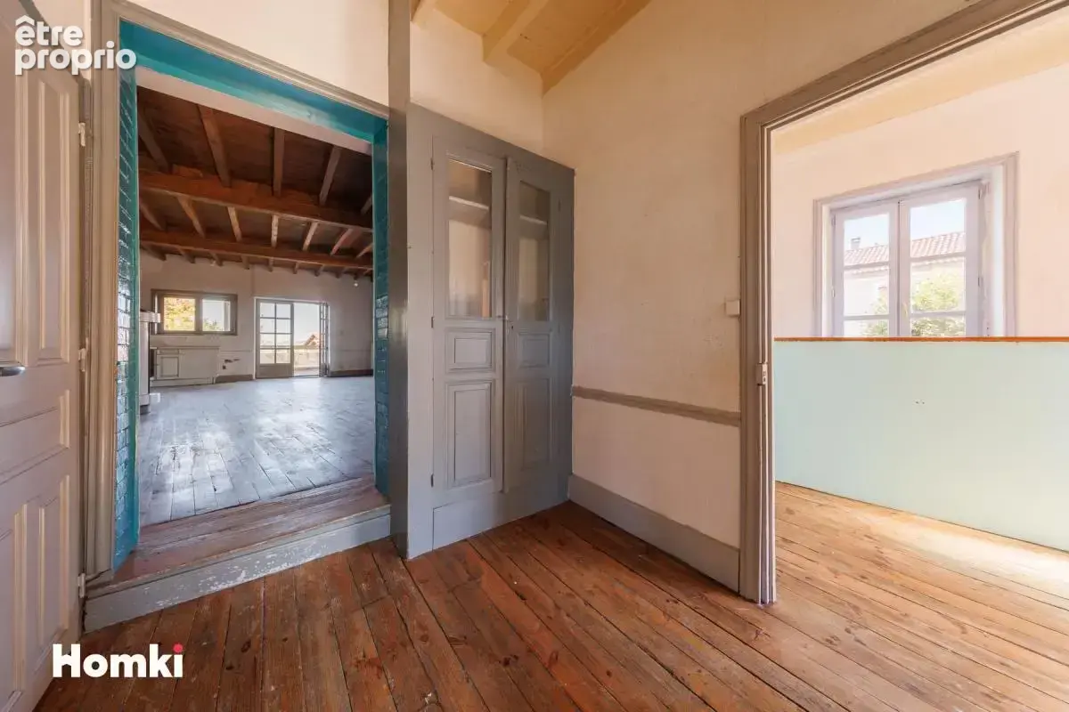 Maison de ville T8 de 216 m à Courpière 63120 - photo 7