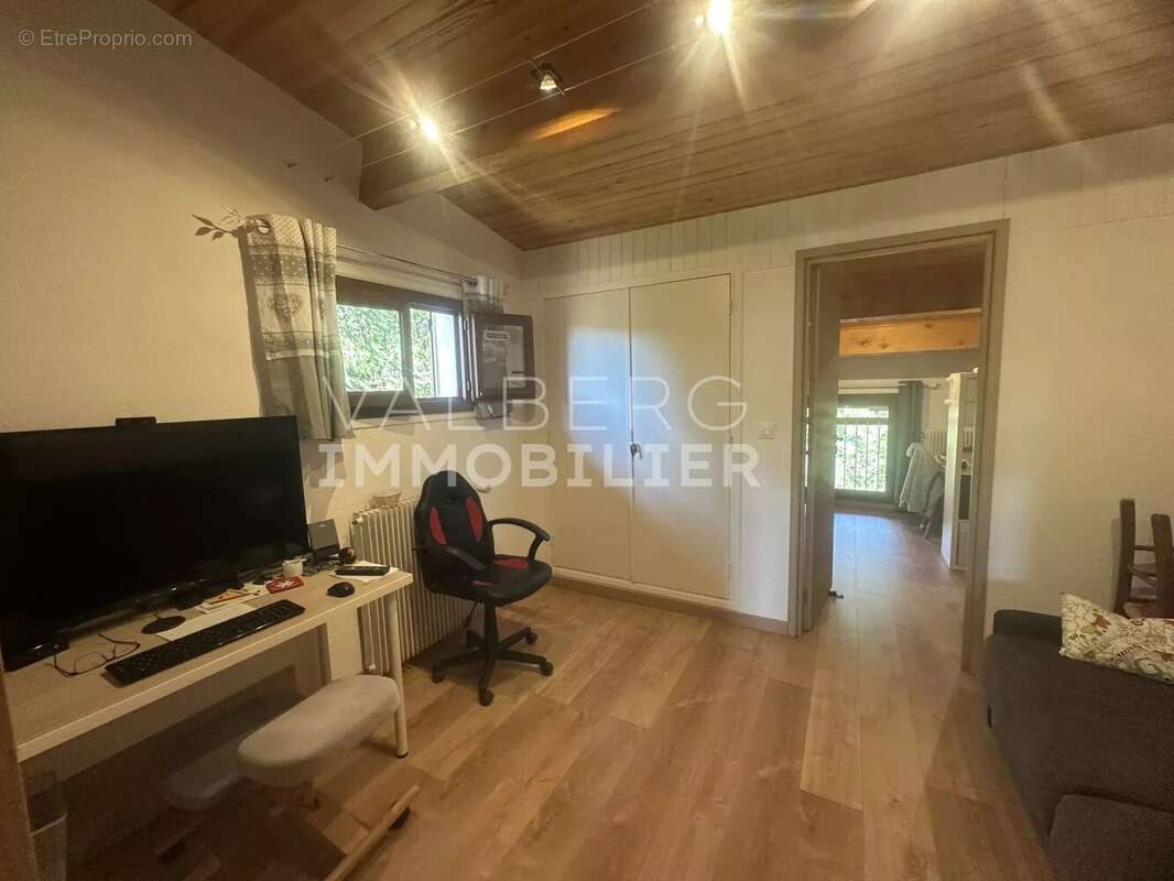 Appartement duplex 5 p - 79 m² - photo 4