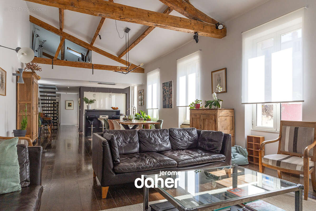 Appartement à MARSEILLE-7E