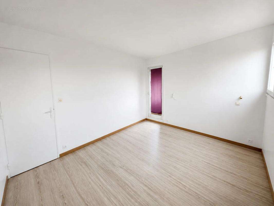 Appartement de 4 pièces de 96 m² à Sens - photo 5