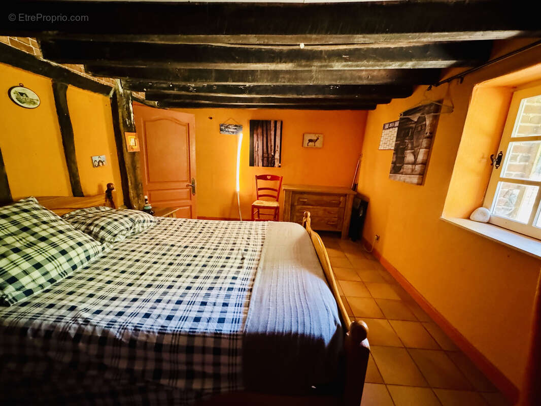 Longère, lorris, 5/6 chambres, grange, 162 de dépendance, calme, puits, 168m2 habitable - photo 12