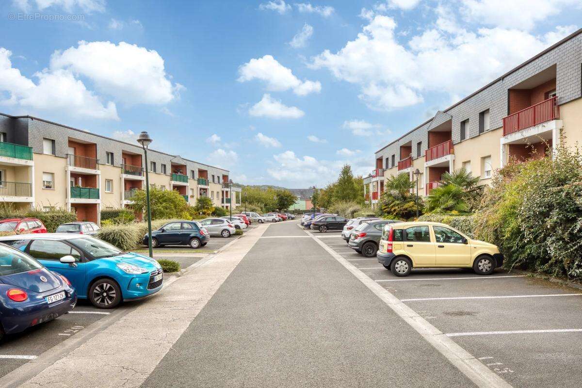 Appartement à LA RIVIERE-SAINT-SAUVEUR