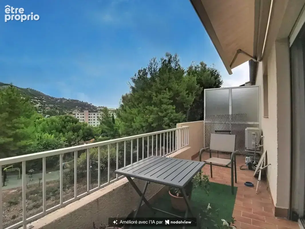A vendre TOULON OUEST appartement T2 en duplex avec balcon, parking et cave - photo 3