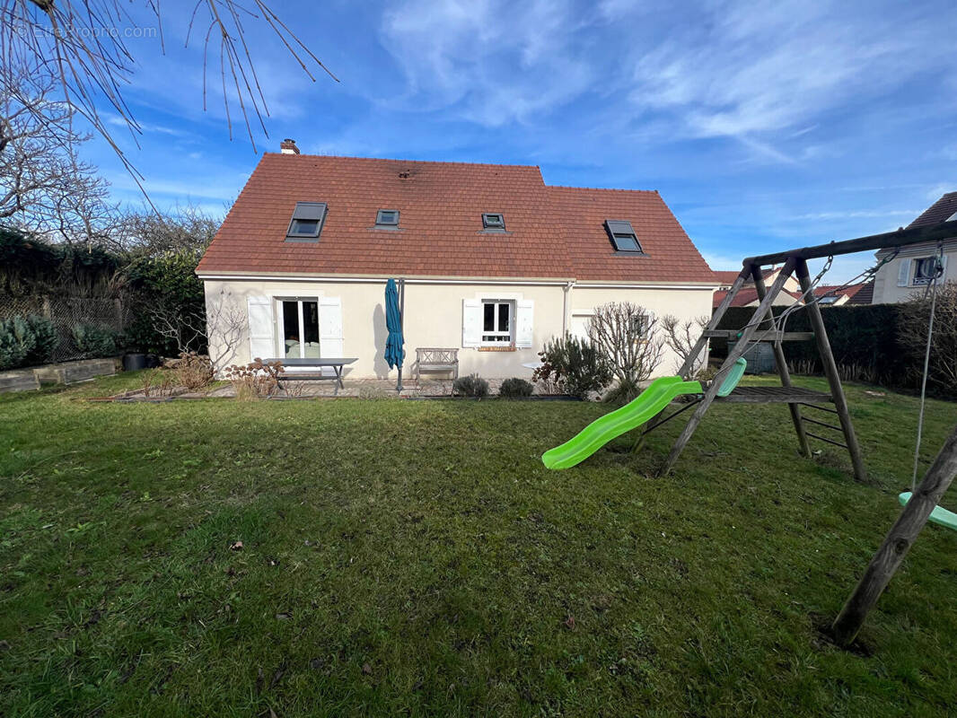 Maison à MAGNY-LES-HAMEAUX