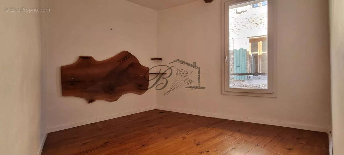 Maison à MIRABEAU