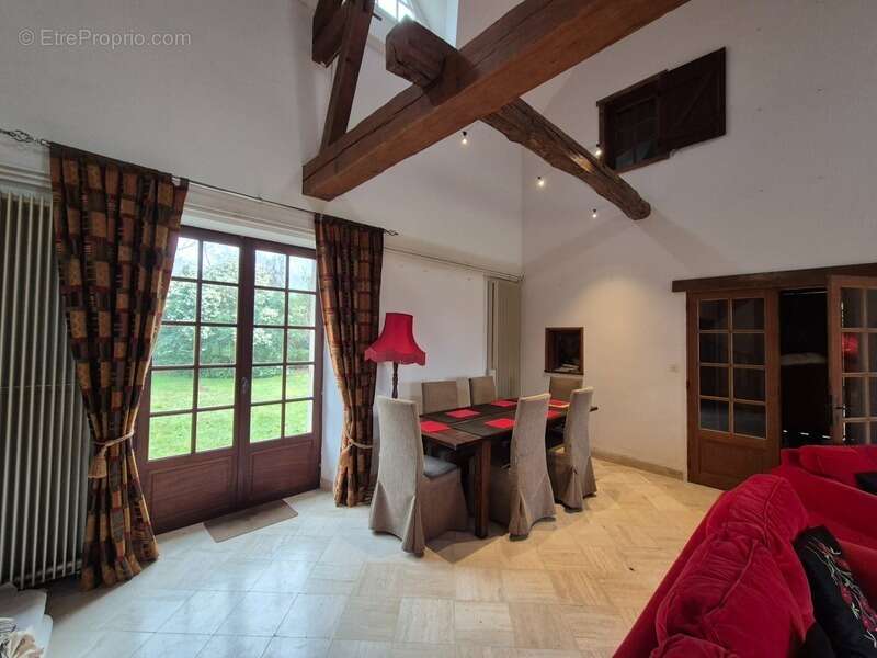 Maison à vendre GARGILESSE DAMPIERRE (36) 4 chambres 167 m² garage, terrasse, terrain 3224 m² - photo 4