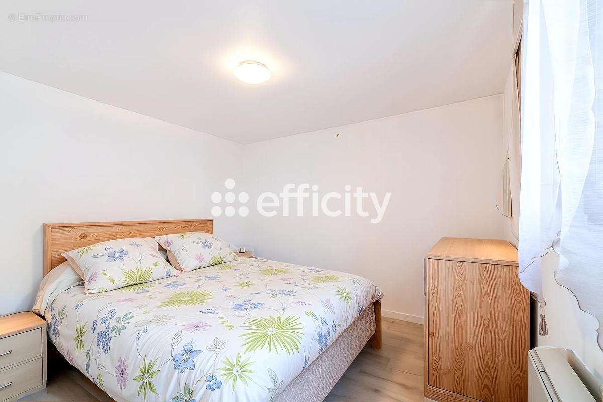 Maison à VILLENEUVE-LE-ROI