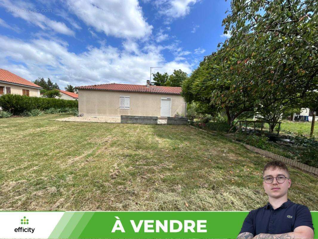 Maison à MONTS-SUR-GUESNES