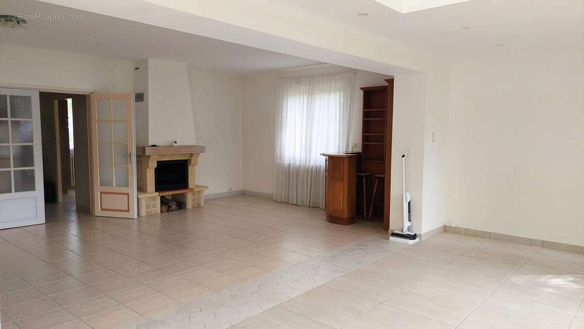 Maison à VOUZON