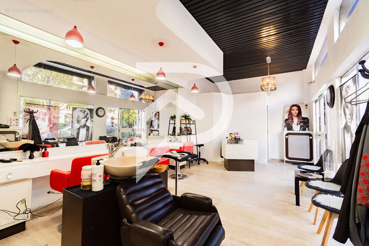 Commerce à MARSEILLE-4E