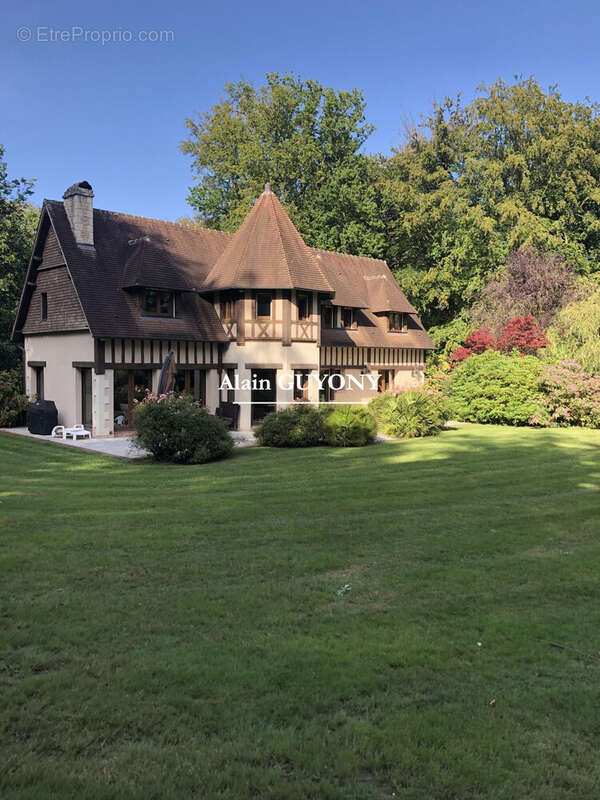 Maison à PONT-L'EVEQUE