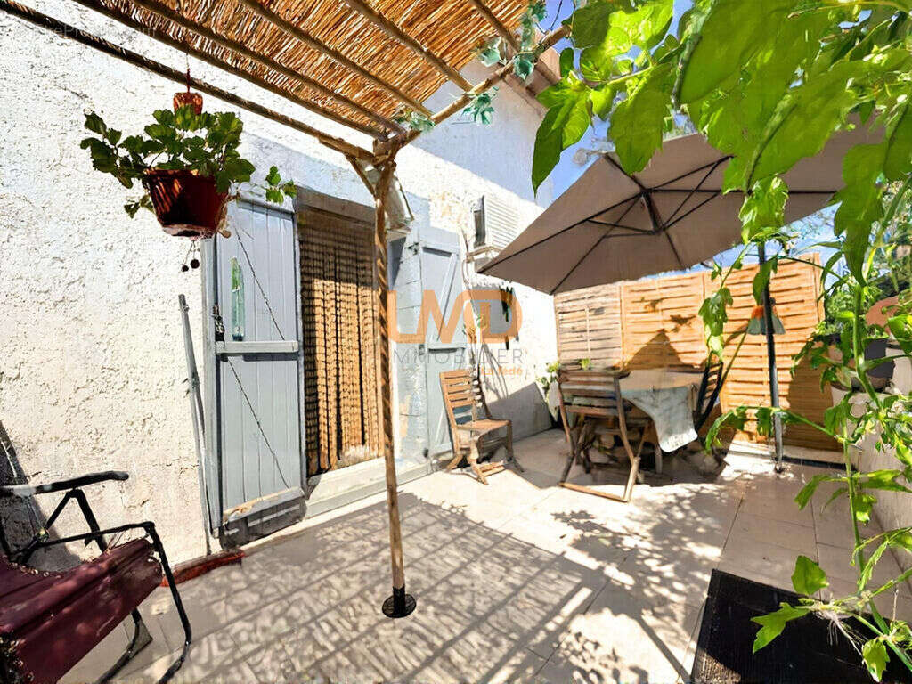 Propriété de 265 m², piscine, logements indépendants à Tourrette - photo 25
