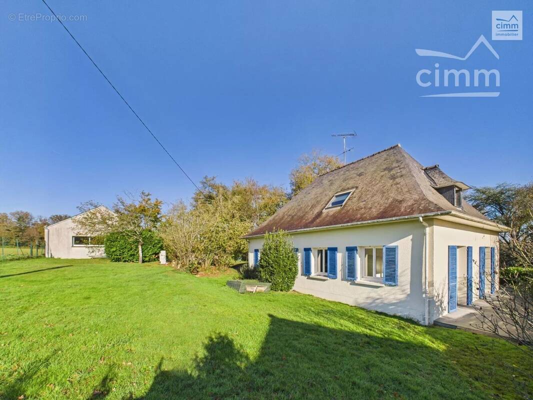 Maison à SAINT-SENOUX