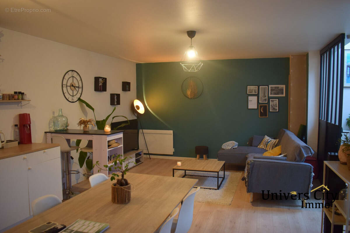 Maison à SAINT-JEAN-DE-BOISEAU