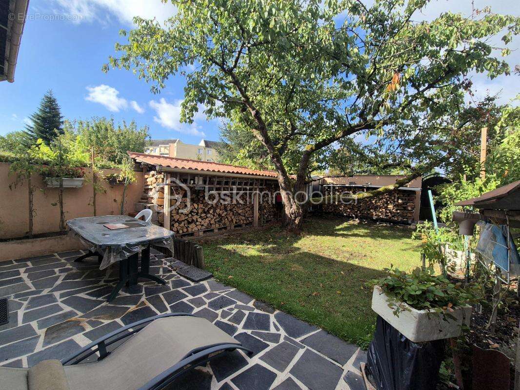 Maison à MOISSY-CRAMAYEL