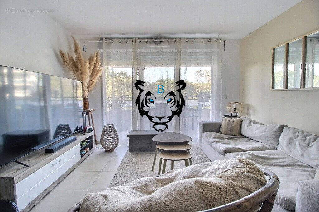 Appartement à PUGET-SUR-ARGENS