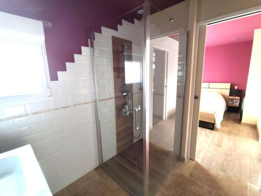 Maison à COURVILLE-SUR-EURE