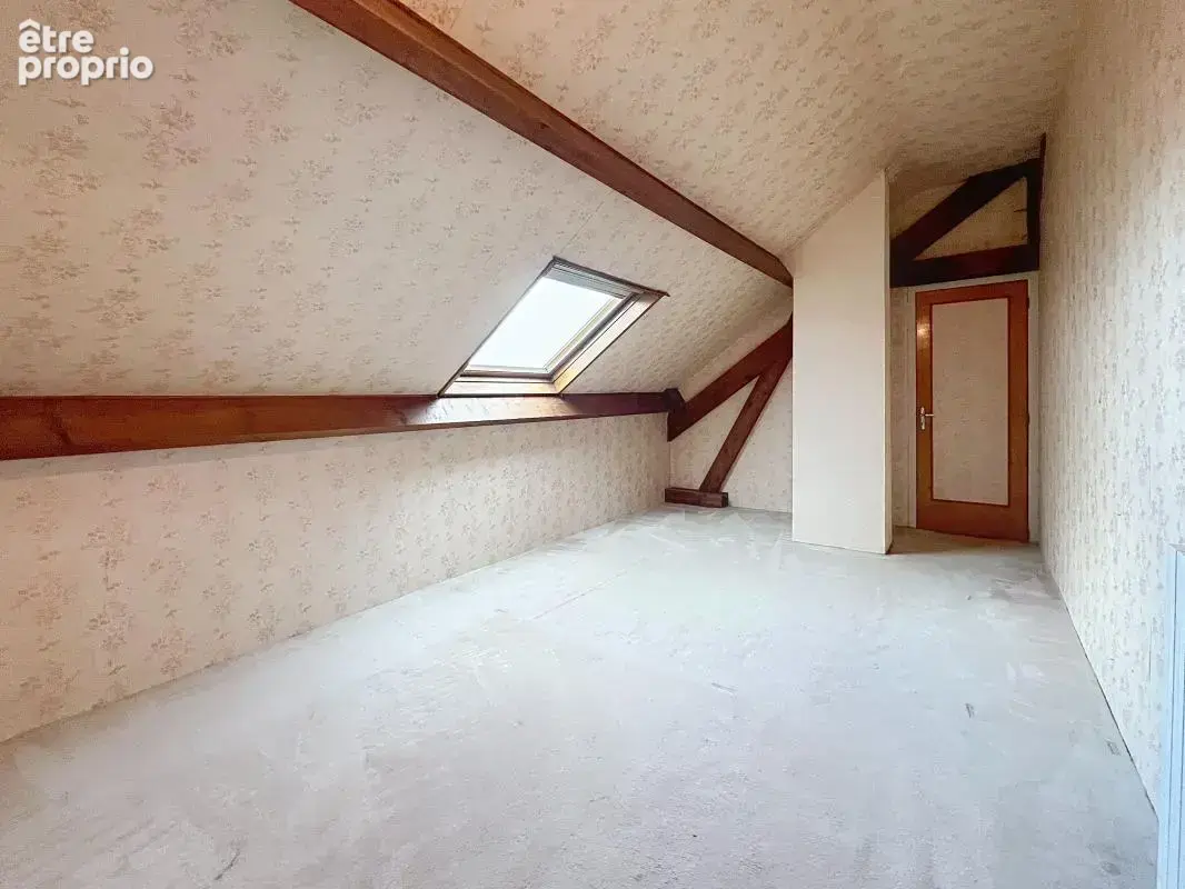  Maison familiale de 142 m² sur sous-sol total et terrain arboré de 2120 m² sans vis-à-vis !  - photo 9