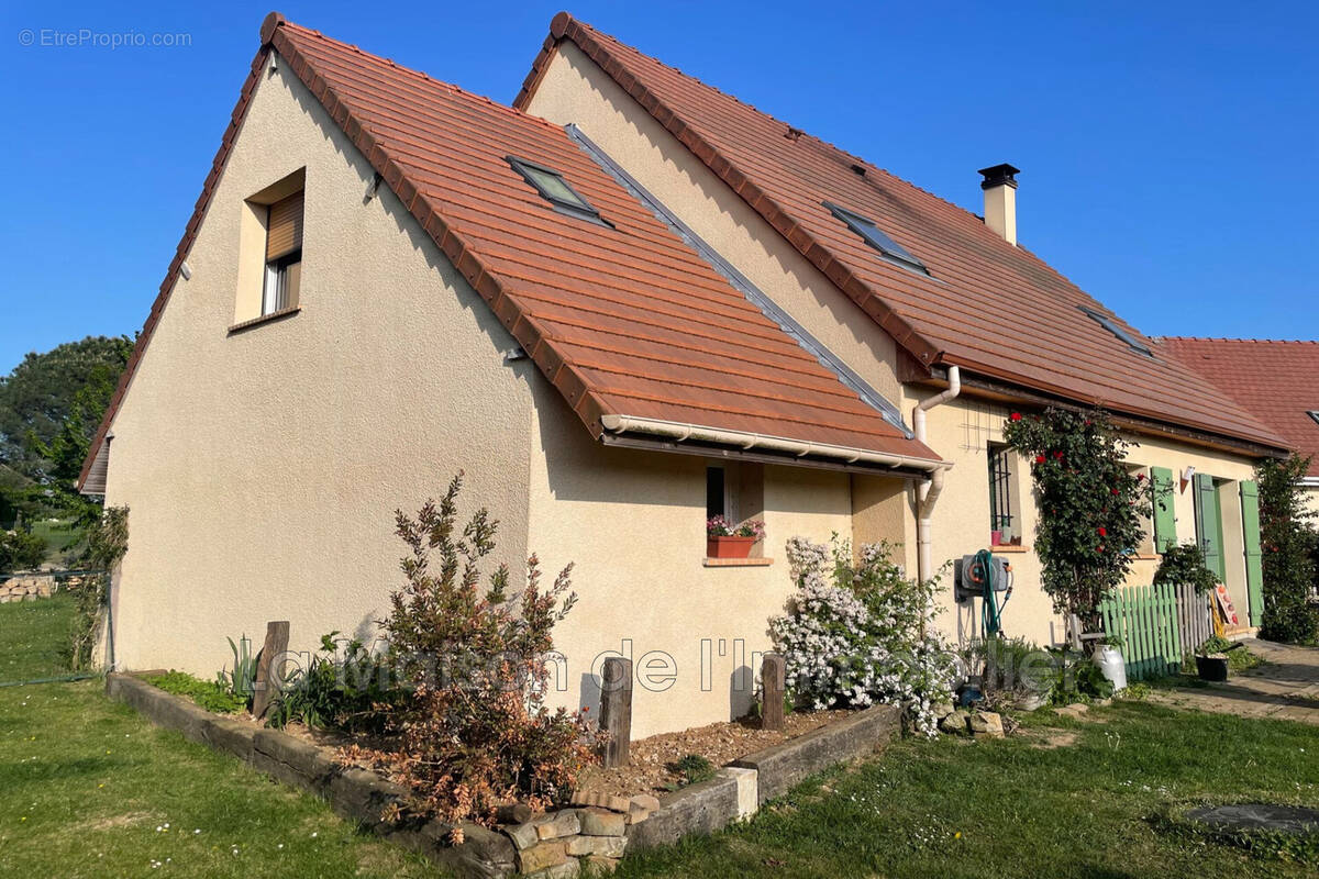 Maison à ANDE