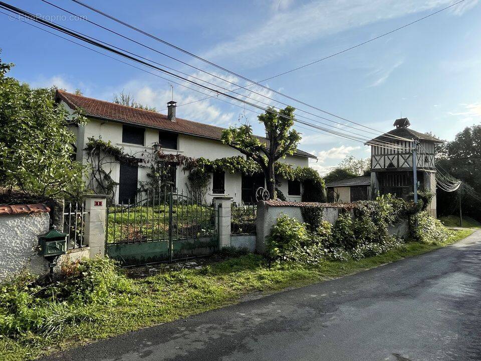 maison de campagne, coup de coeur, superbe, pigeonnier, - Maison à LUZILLAT