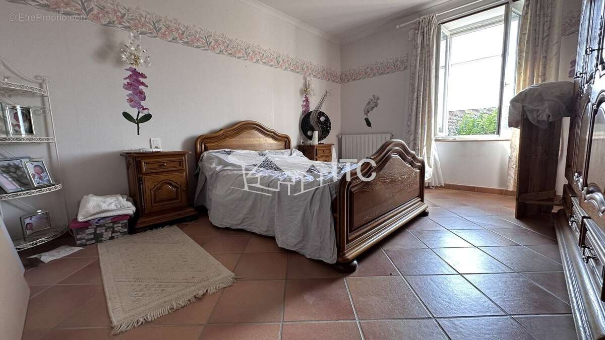 Maison à SAINT-AMBROIX