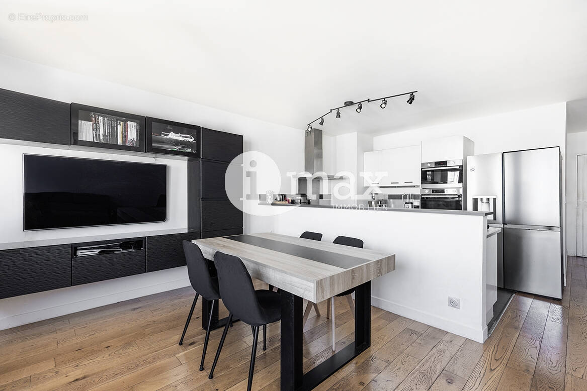 Appartement à LEVALLOIS-PERRET