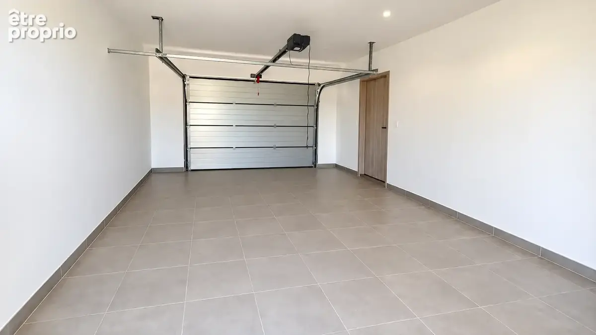 Saint-Pierre-le-Chastel   Belle maison contemporaine de plain-pied de 126 m2 - 4 chambres - photo 11