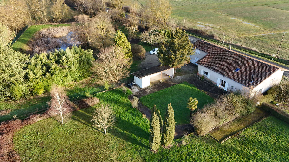 Maison à CHATILLON-SUR-CHALARONNE