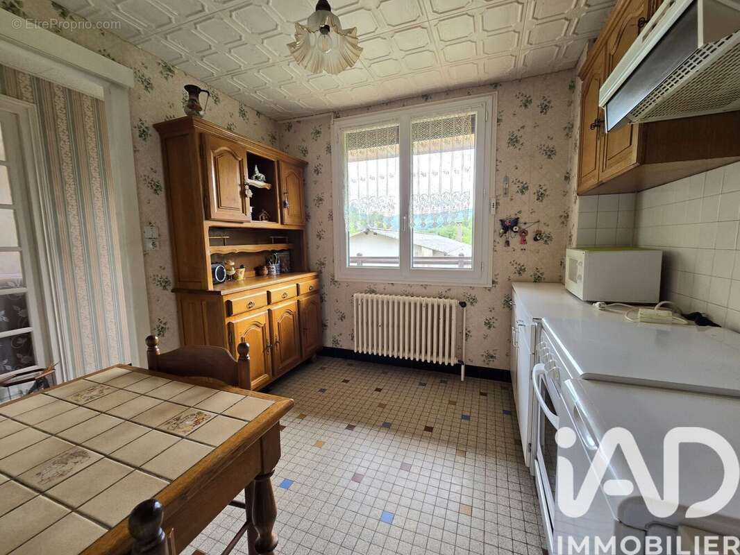 Photo 9 - Maison à LE MAYET-DE-MONTAGNE
