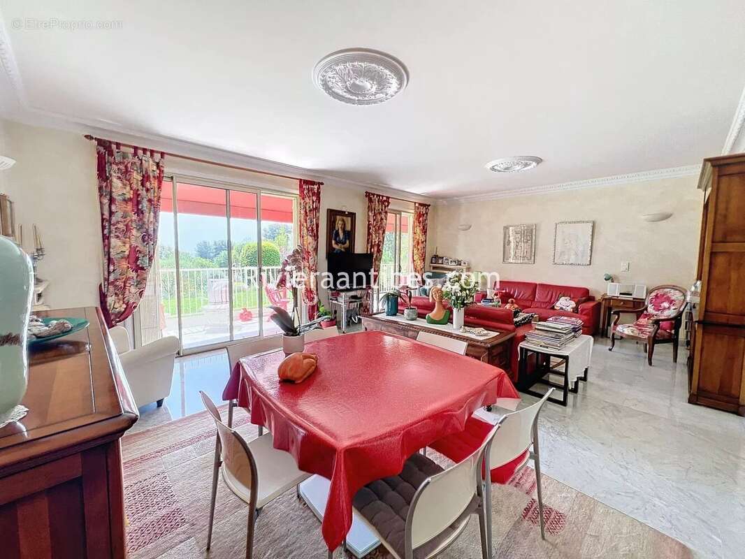 Appartement à CAGNES-SUR-MER