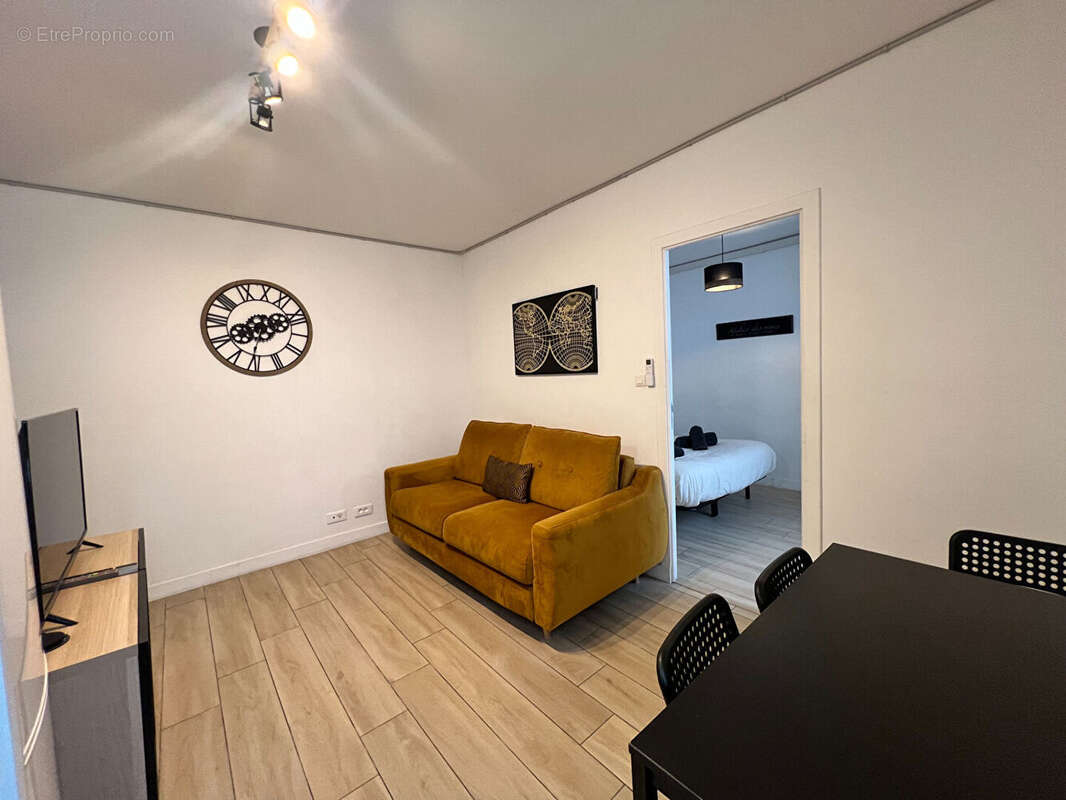 Appartement à AUBERVILLIERS