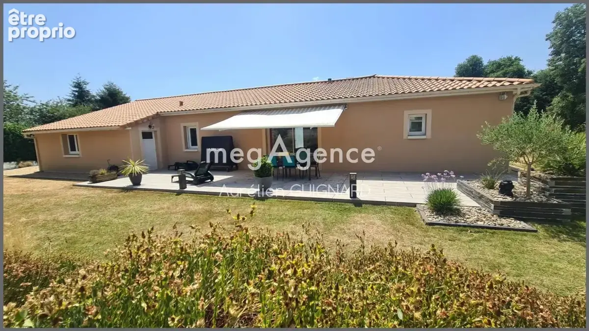 7 Chambres, double garage, jardin piscinable paysager - photo 20